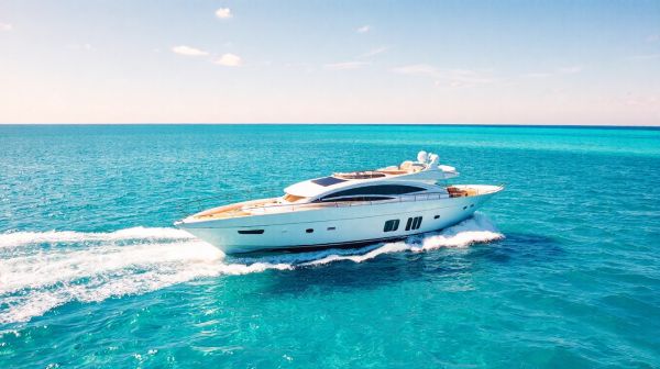 Top 10 bateaux hors-bord modernes pour explorer la mer